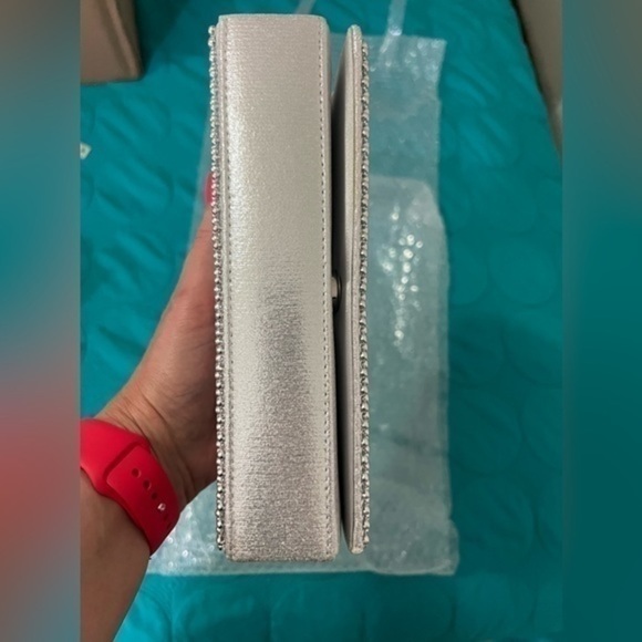 Jessica McClintock silver clutch with chunky chain and metal riveting. NWT - Picture 4 of 12